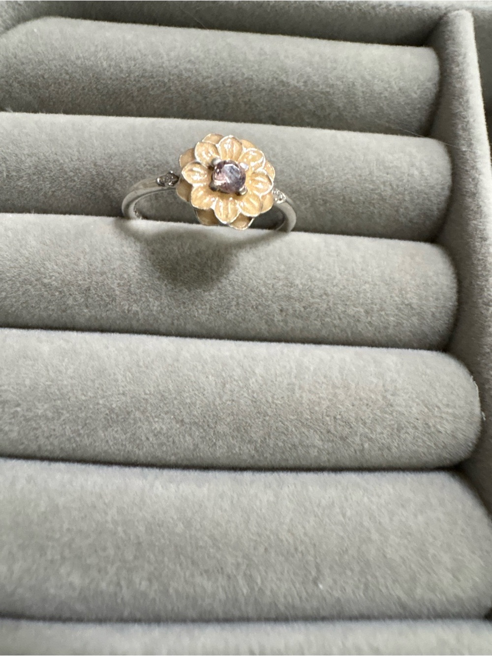 Pandora Flower Ring Lavender CZ Size 50 (US 5) - Picture 4 of 4